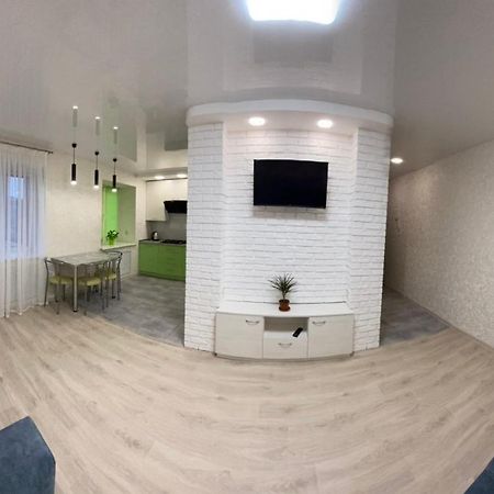 Suite Mira Avenue Center Двухкомнатная Квартира В Центре Возле Тц Цум تشيرنيهيفسكا المظهر الخارجي الصورة