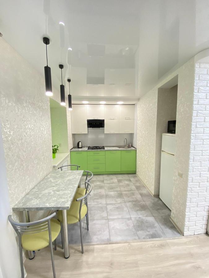 Suite Mira Avenue Center Двухкомнатная Квартира В Центре Возле Тц Цум تشيرنيهيفسكا المظهر الخارجي الصورة
