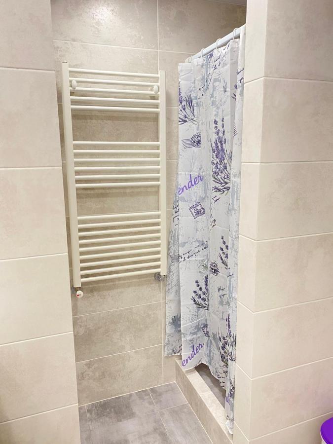 Suite Mira Avenue Center Двухкомнатная Квартира В Центре Возле Тц Цум تشيرنيهيفسكا المظهر الخارجي الصورة
